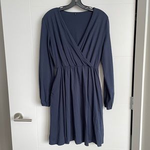 Long-Sleeved Navy Dress with Pockets